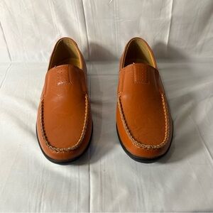 NWOB Go Tour Brown Leather Slip On Casual Shoes Mens Size 9 Loafers